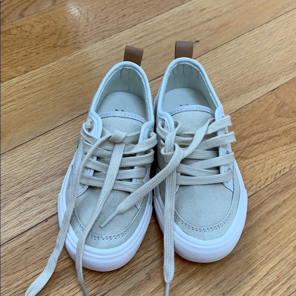 Zara toddler shoes sz27